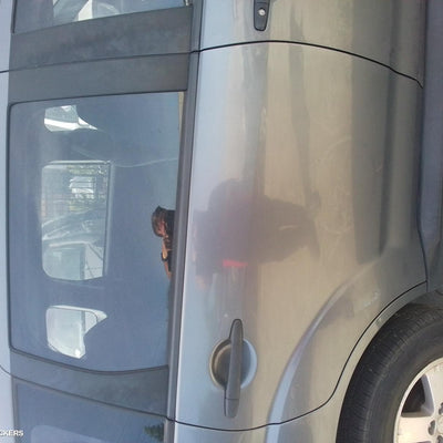 2010 Mitsubishi Outlander Right Rear Door Sliding