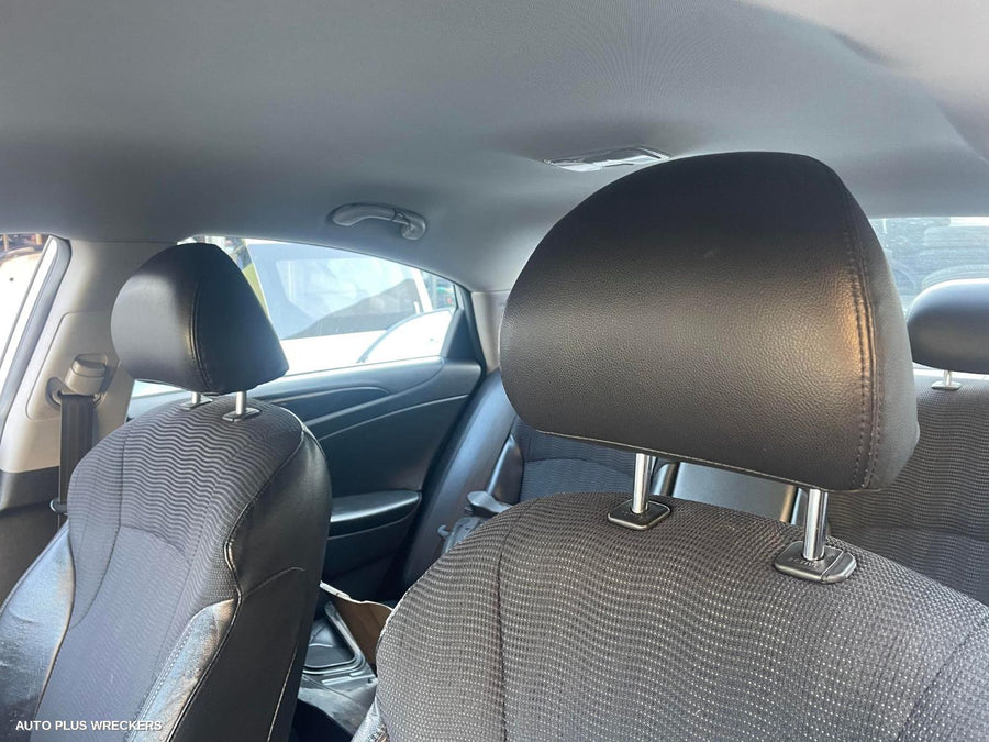 2011 HYUNDAI I45 DOOR HANDLE