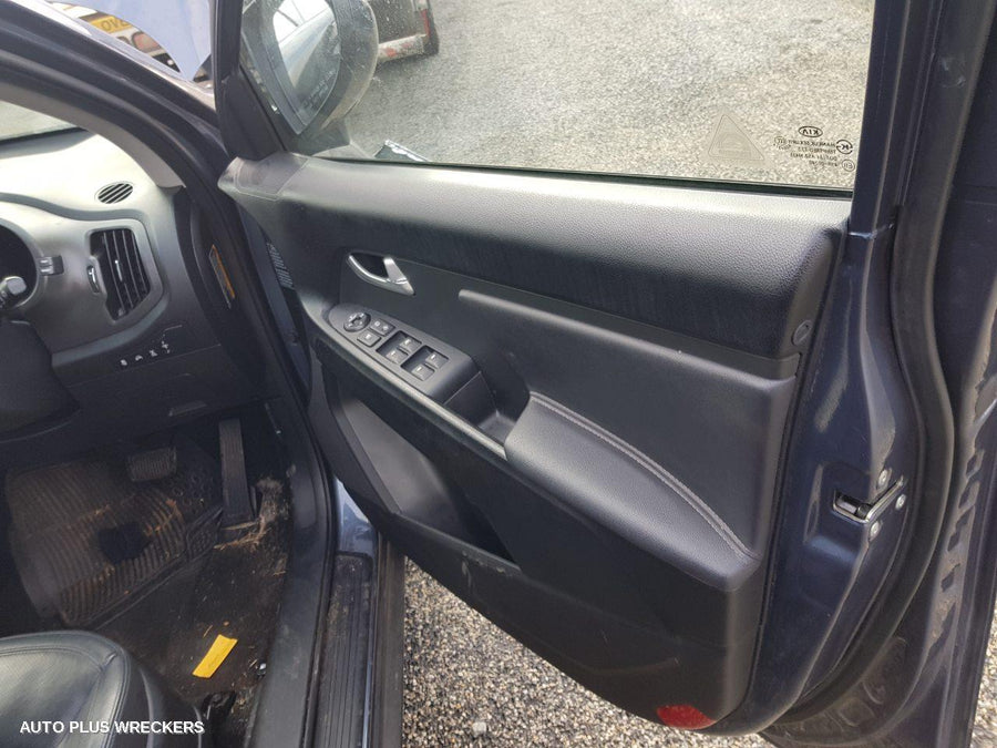 2012 Kia Sportage Right Front Door Window