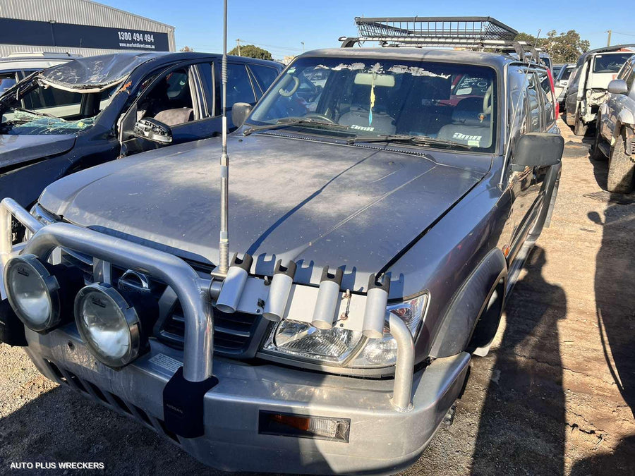 2002 Nissan Patrol Right Rear Door Sliding