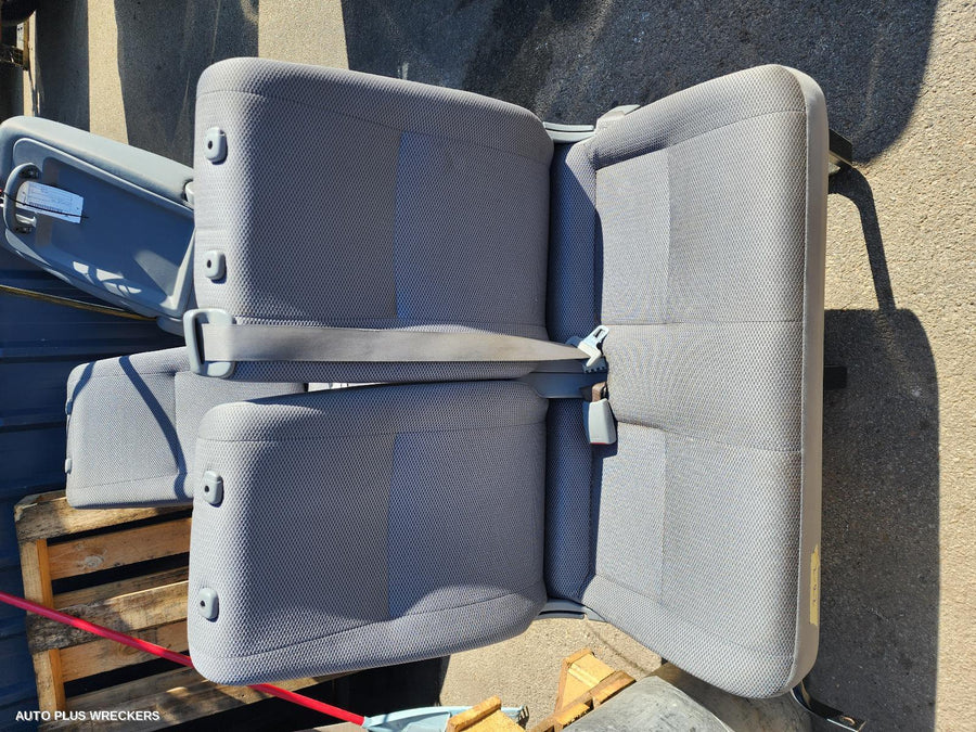 2007 Toyota Hiace 3rd Seat