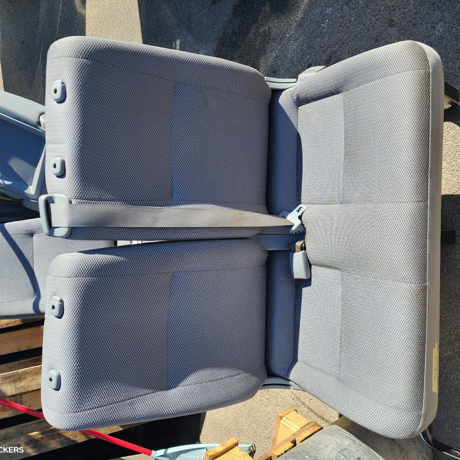 2007 Toyota Hiace 3rd Seat