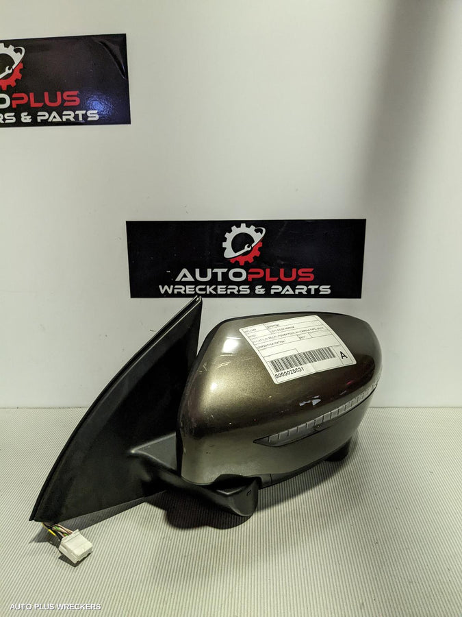 2017 Nissan Qashqai Left Door Mirror