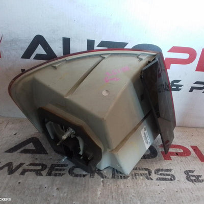 2006-2011 Volkswagen Jetta Right Taillight