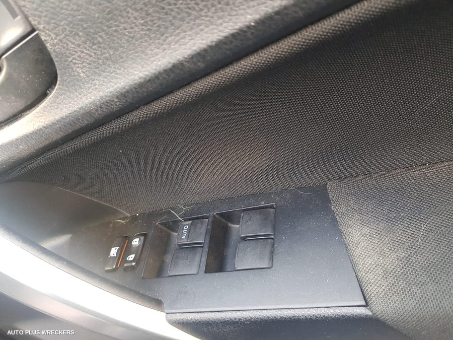 2016 Toyota Corolla Door Boot Gate Lock