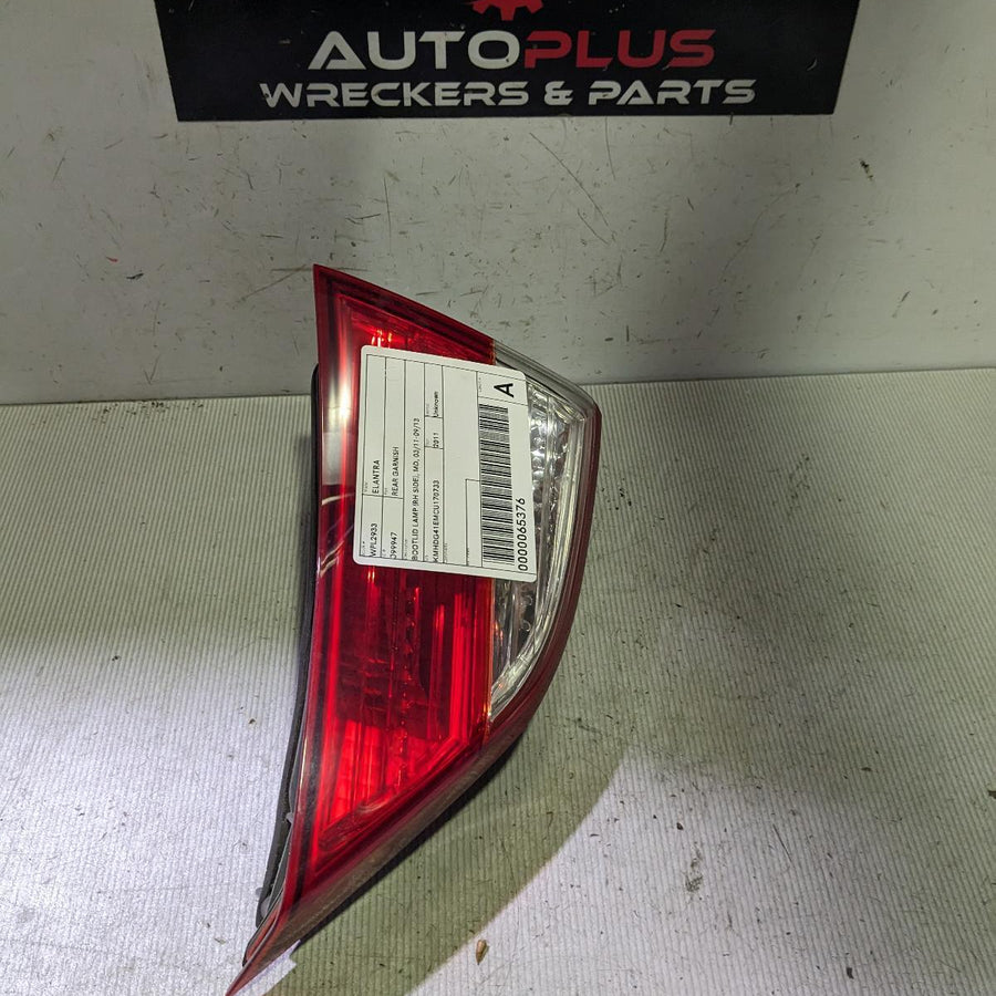 2011-2013 Hyundai Elantra Rear Garnish