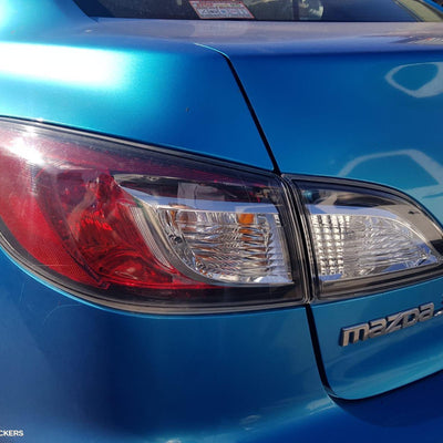 2009 Mazda 3 Left Front Door Window