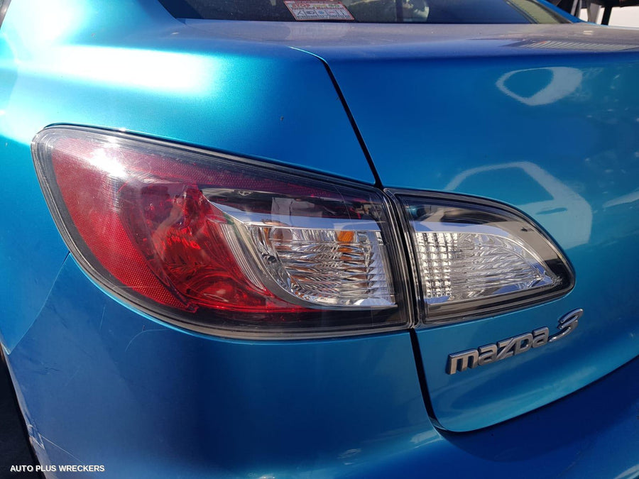 2009-2013 Mazda 3 Left Rear Door Window