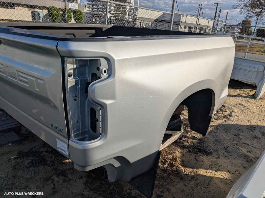 2020-2026 Chevrolet Silverado Ute Back
