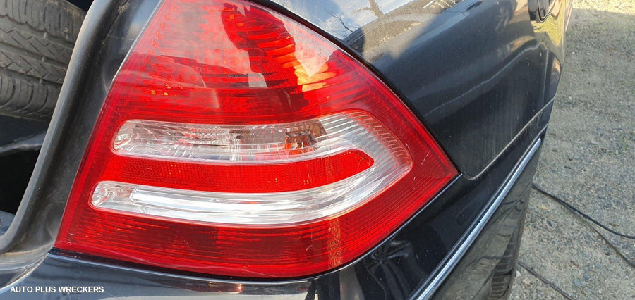 2004 Mercedes C Class Right Taillight