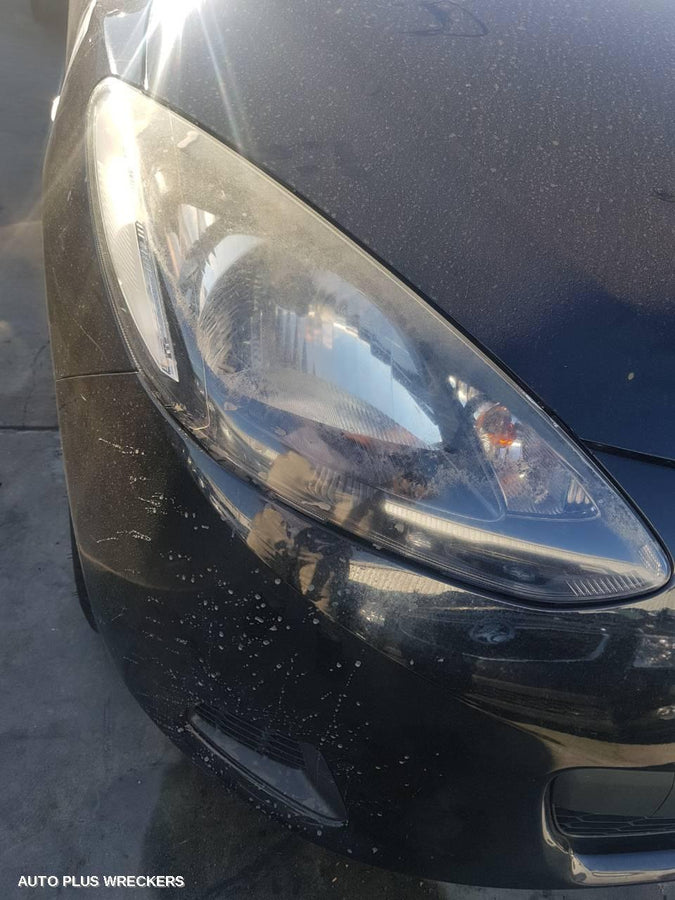 2010 Mazda 2 Right Rear Door Window