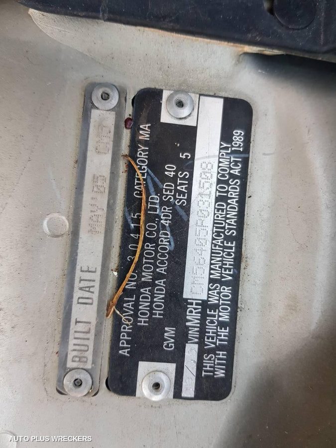 2005 Honda Accord Left Taillight