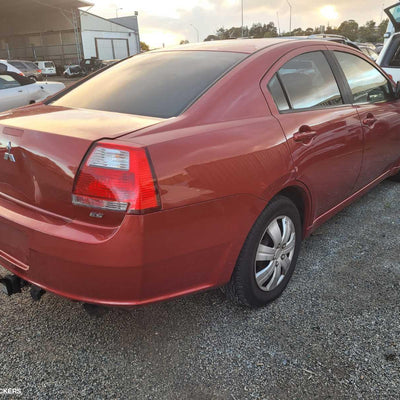 2006 Mitsubishi 380 Bonnet