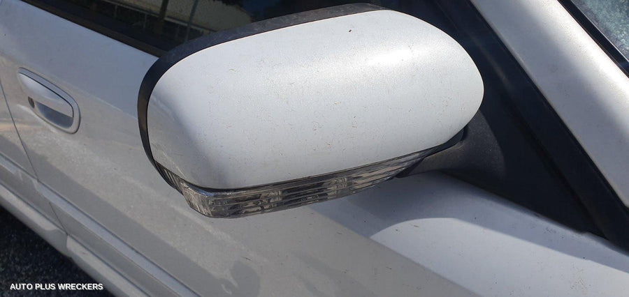 2004 Subaru Outback Left Guard