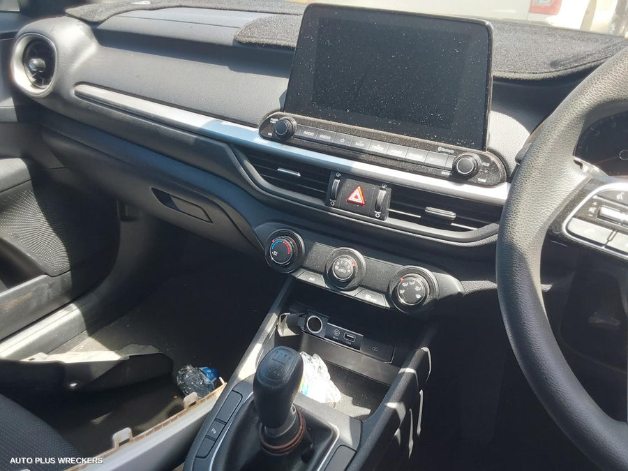 2018 Kia Cerato Left Door Mirror