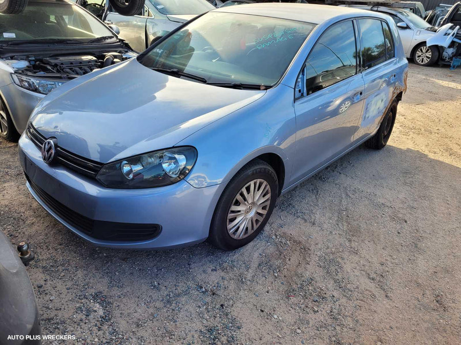 2010 Volkswagen Golf Left Rear Door Sliding