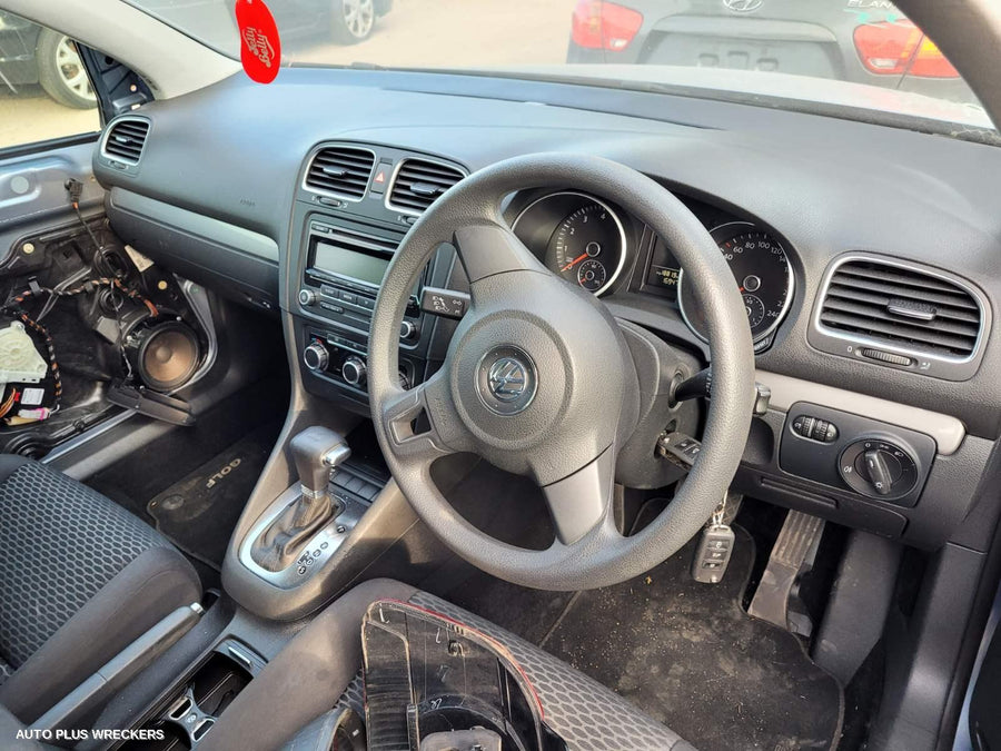 2010 Volkswagen Golf Instrument Cluster
