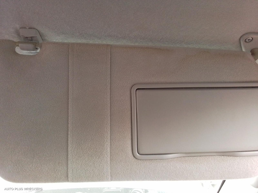 2001 Mitsubishi Pajero Right Headlamp