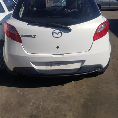 2007 Mazda 2 Right Rear Door Window