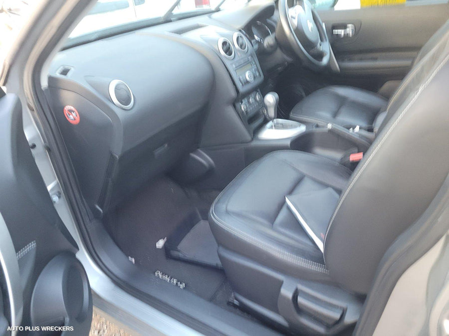 2010 Nissan Dualis Parcel Shelf