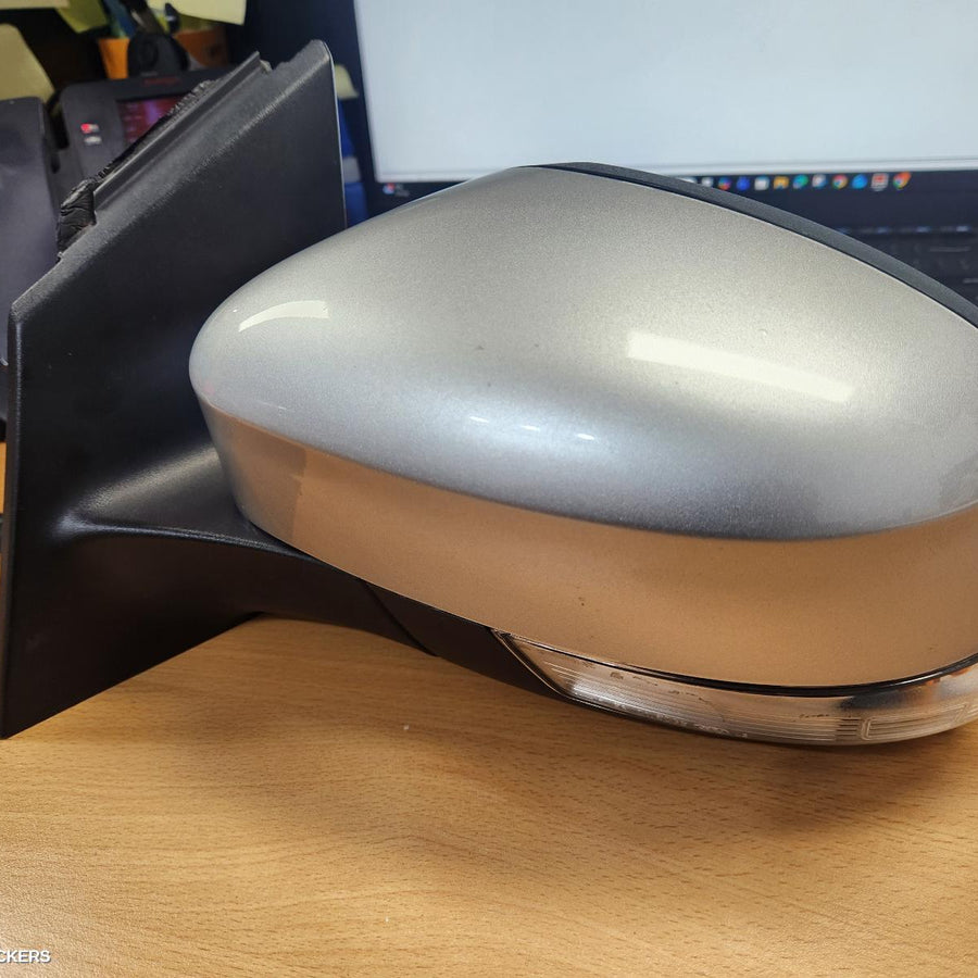 2015-2018 Ford Focus Left Door Mirror