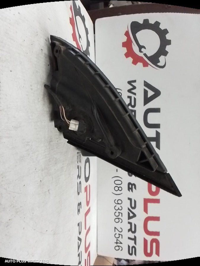 2011 Holden Commodore Right Door Mirror