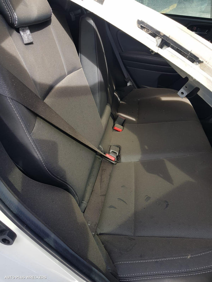 2018 Subaru Forester Sunvisor