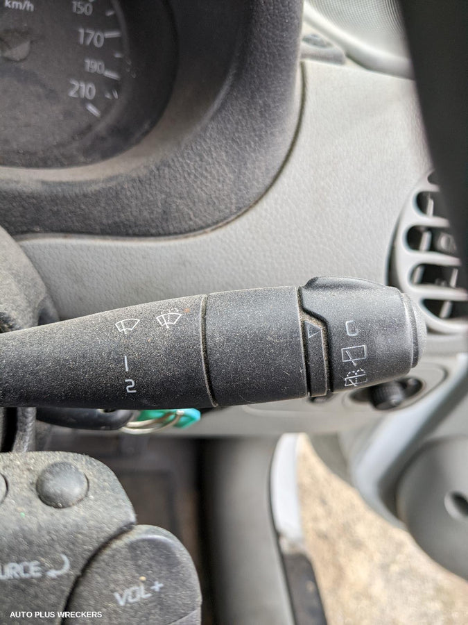 2006 Renault Kangoo Left Front Door