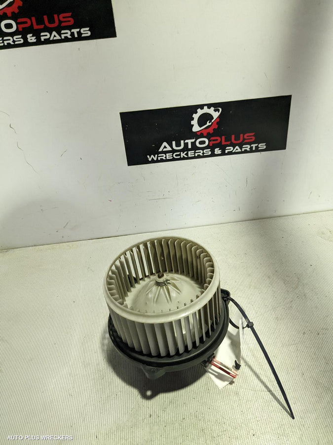 2011 Hyundai I40 Heater Fan Motor