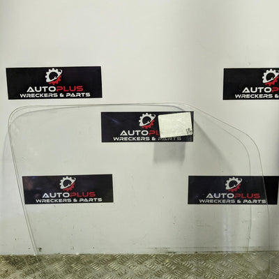 2007 Mercedes Sprinter Right Front Door Window