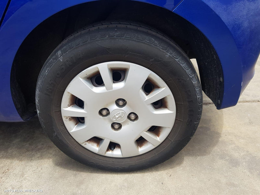 2013 Hyundai I20 Washer Bottle