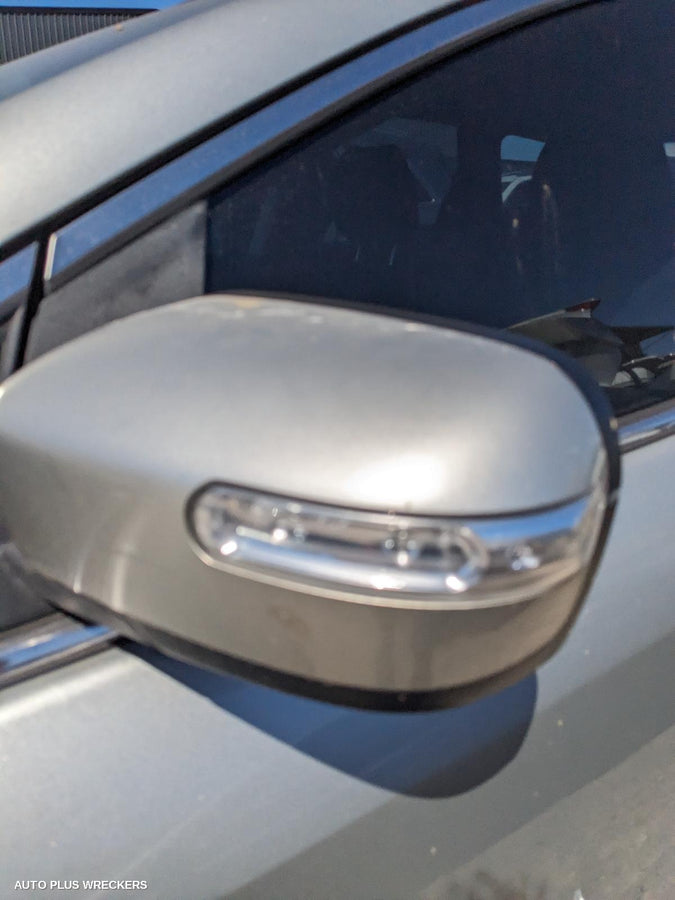 2006 Mazda Cx7 Left Taillight