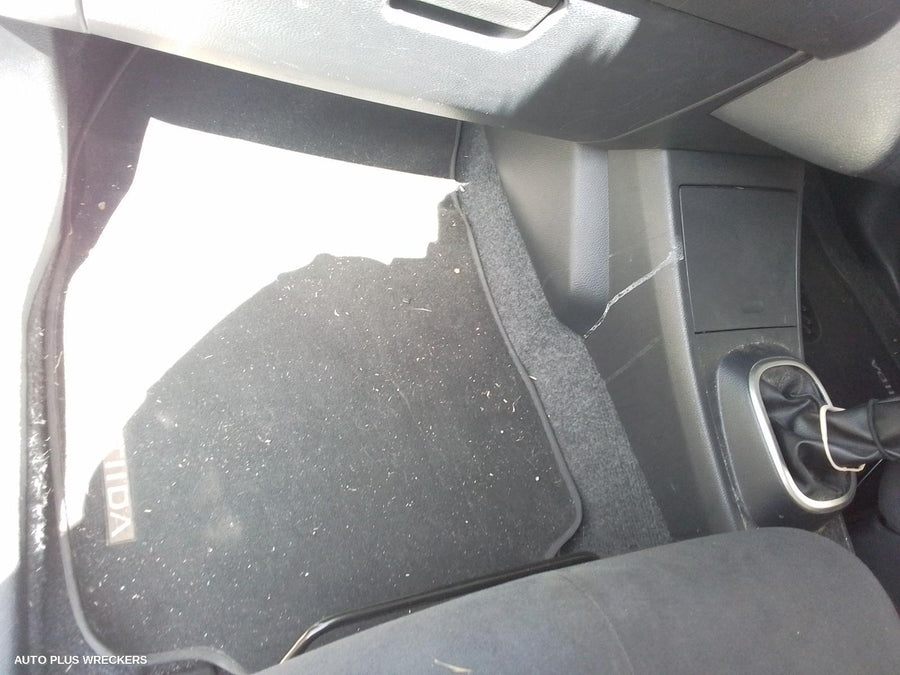 2011 Nissan Tiida Fan