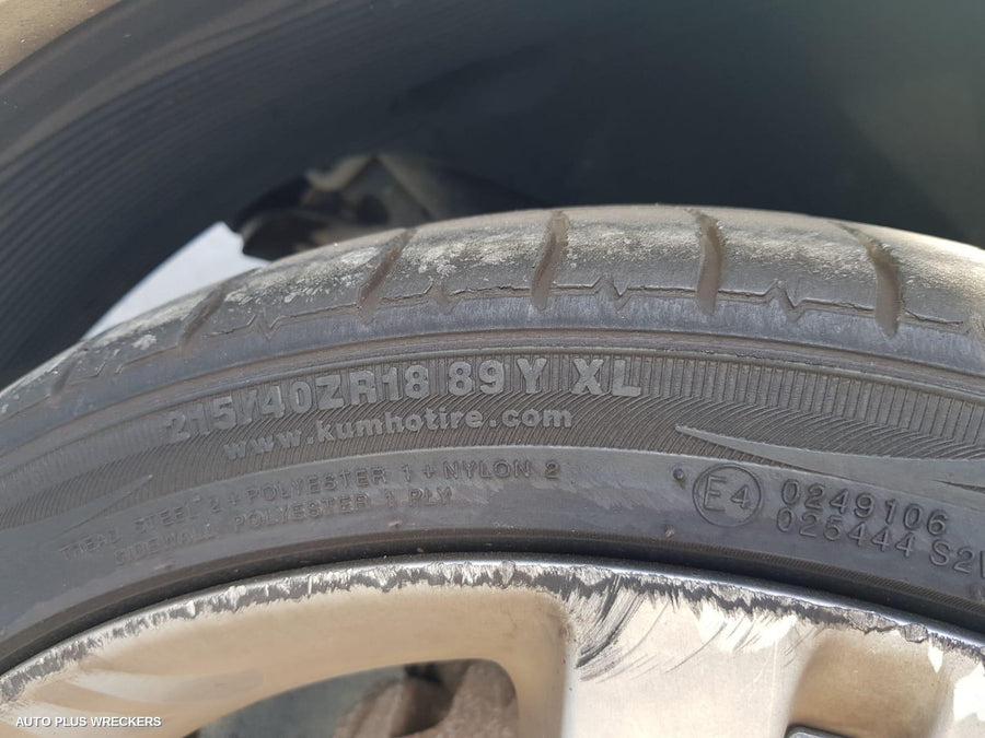 2013 Hyundai Veloster Left Rear Door Sliding