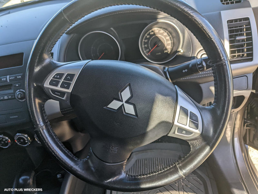 2011 Mitsubishi Outlander Left Door Mirror