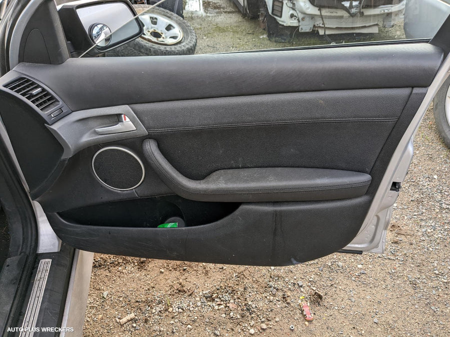 2013 Holden Commodore Left Front Hub Assembly