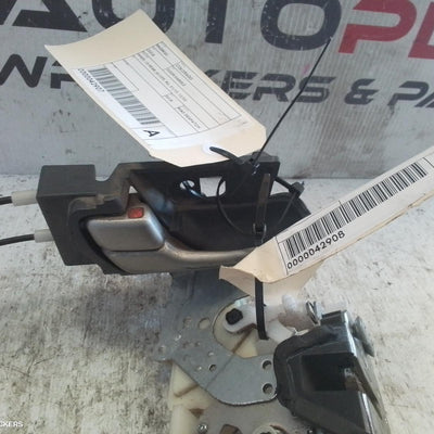 2018 Holden Colorado Door Handle