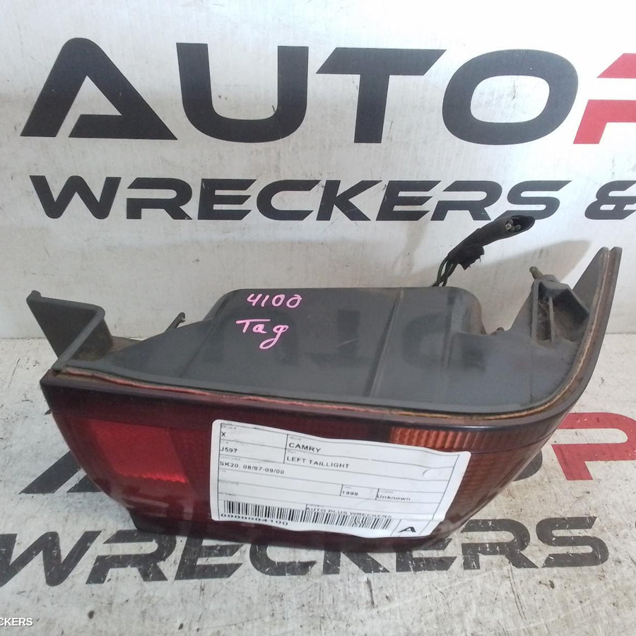 1997-2000 Toyota Camry Left Taillight