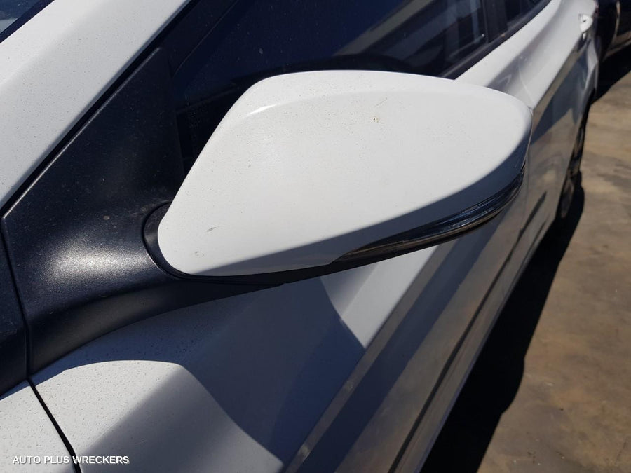 2011 Hyundai Elantra Right Front Door Window