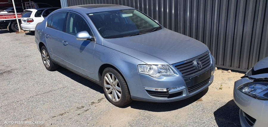 2006 Volkswagen Passat Fan