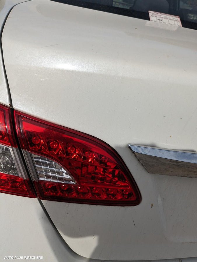 2016 Nissan Pulsar Right Front Window Reg Motor