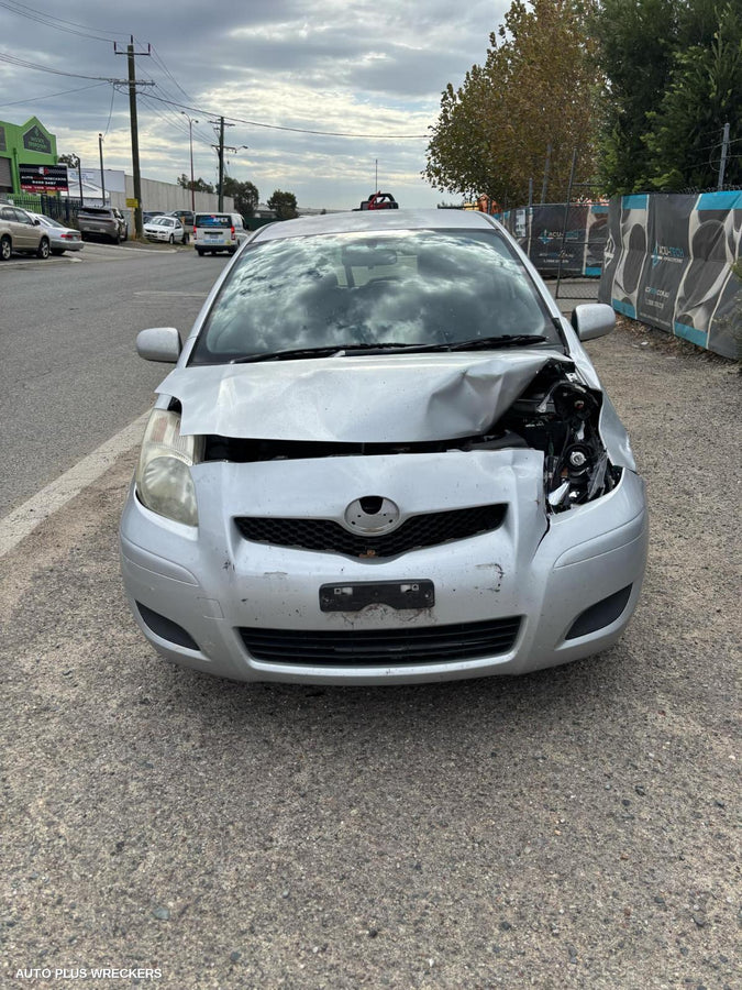 2009 Toyota Yaris Washer Bottle