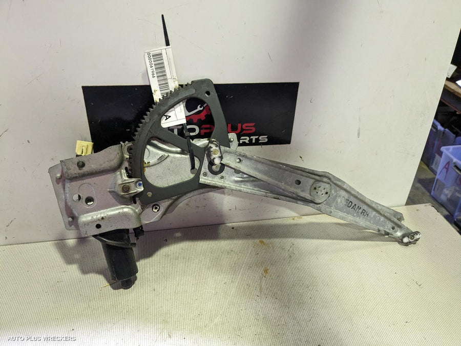 2004 Holden Commodore Right Front Window Reg Motor