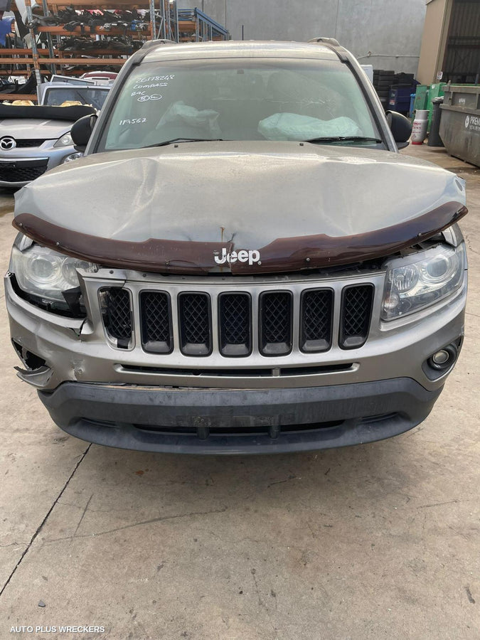 2012 Jeep Compass Left Front Window Reg Motor
