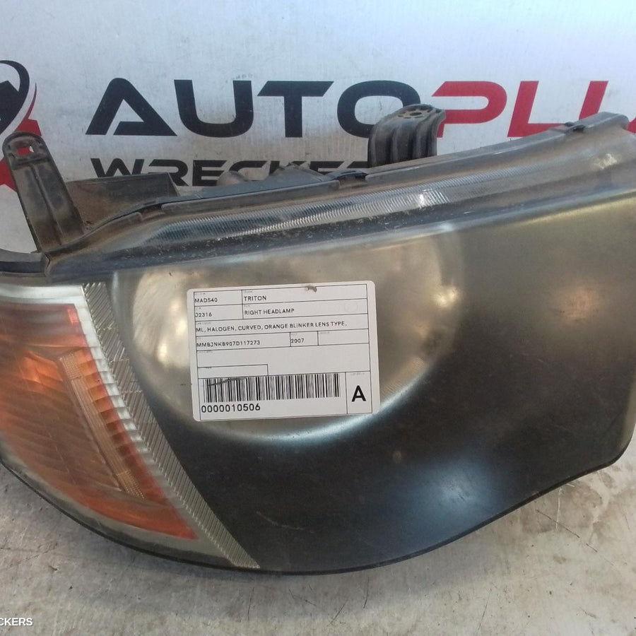 2006-2009 Mitsubishi Triton Right Headlamp