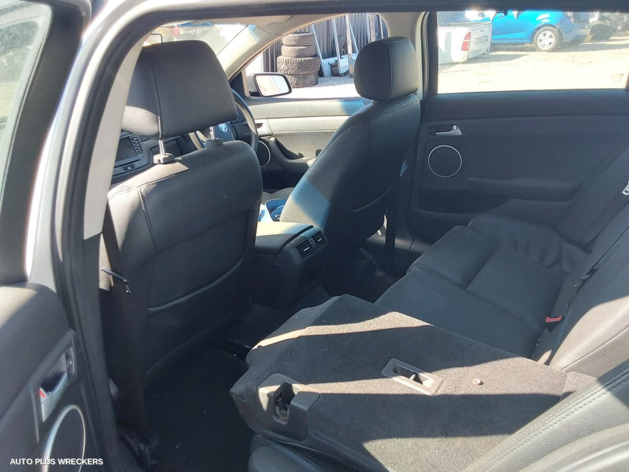 2012 Holden Commodore Left Rear Door Sliding