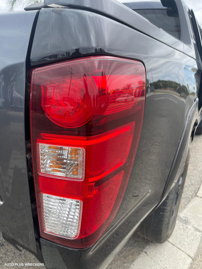 2022 Mazda Bt50 Right Front Door Window