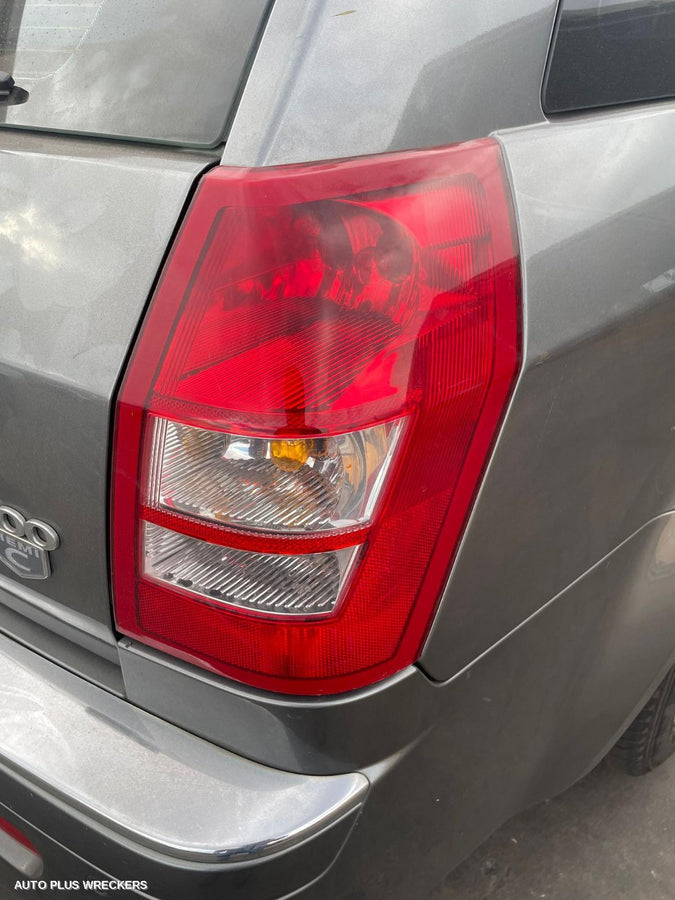 2005-2011 Chrysler 300c Right Rear Door Sliding
