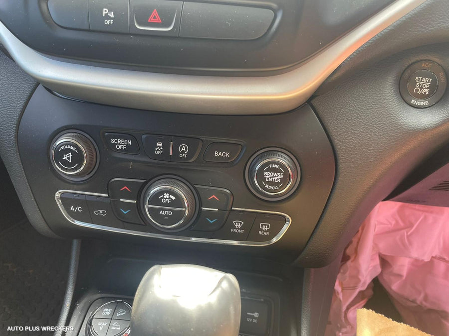 2016 Jeep Cherokee Right Taillight