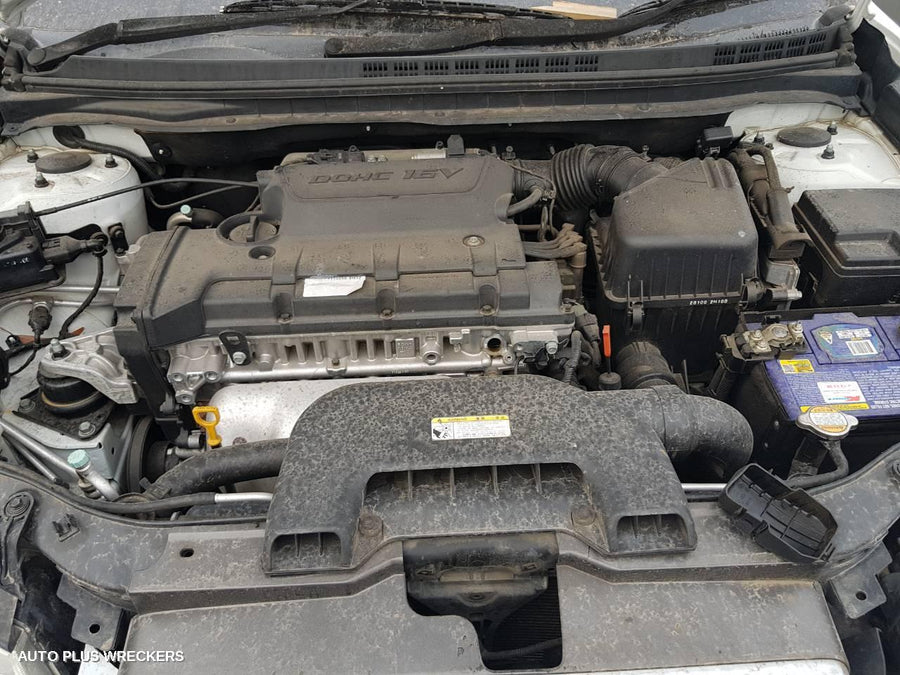 2008 Hyundai Elantra Left Taillight